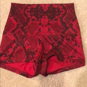 Lululemon Snake print Short